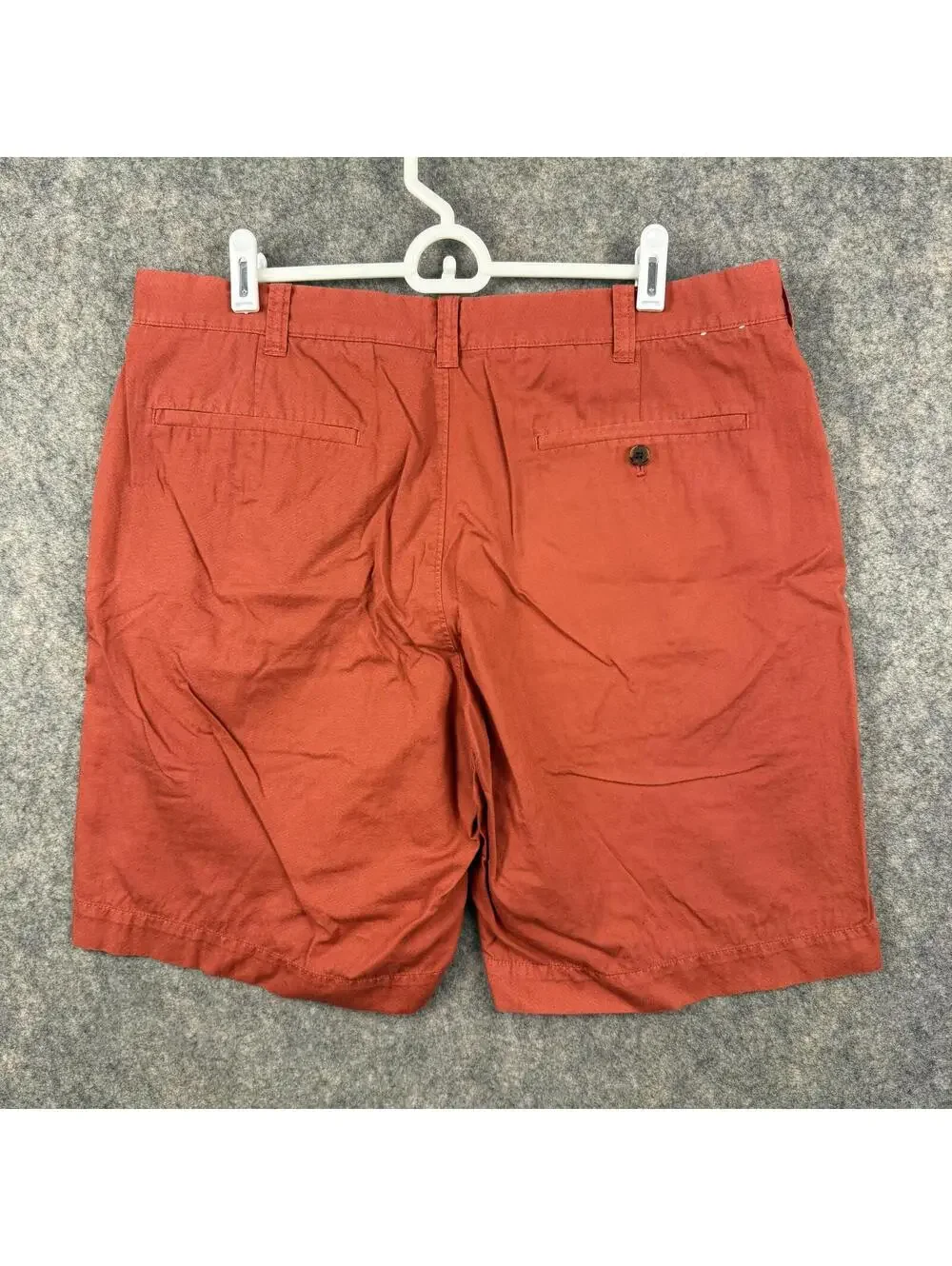 J. Crew Broken In Gramercy Shorts Flat Front Red Pattern Men Size. 36 9” 601